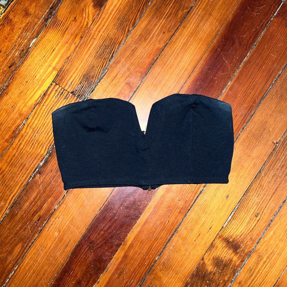 Necessary Clothing black V cut crop top w back zipper, size L
